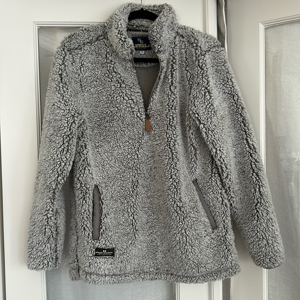Simply Southern - Pullover - EUC